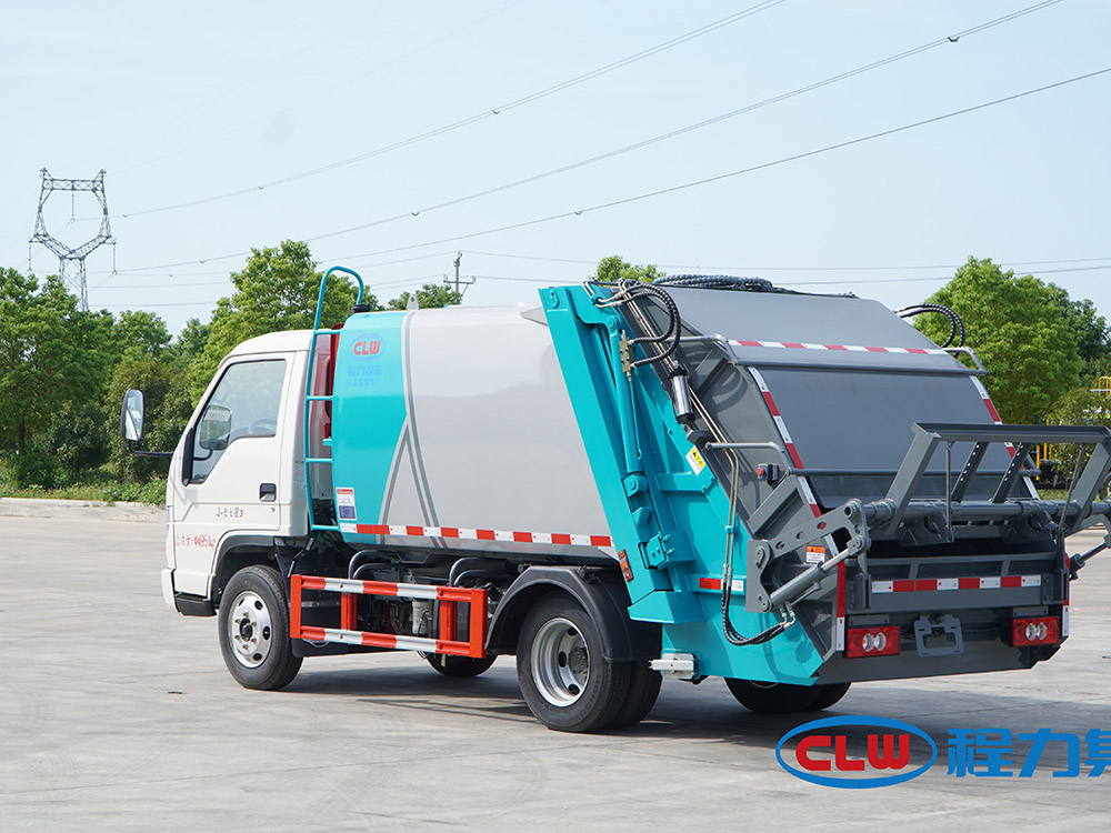 程力福田时代蓝牌5方压缩垃圾车