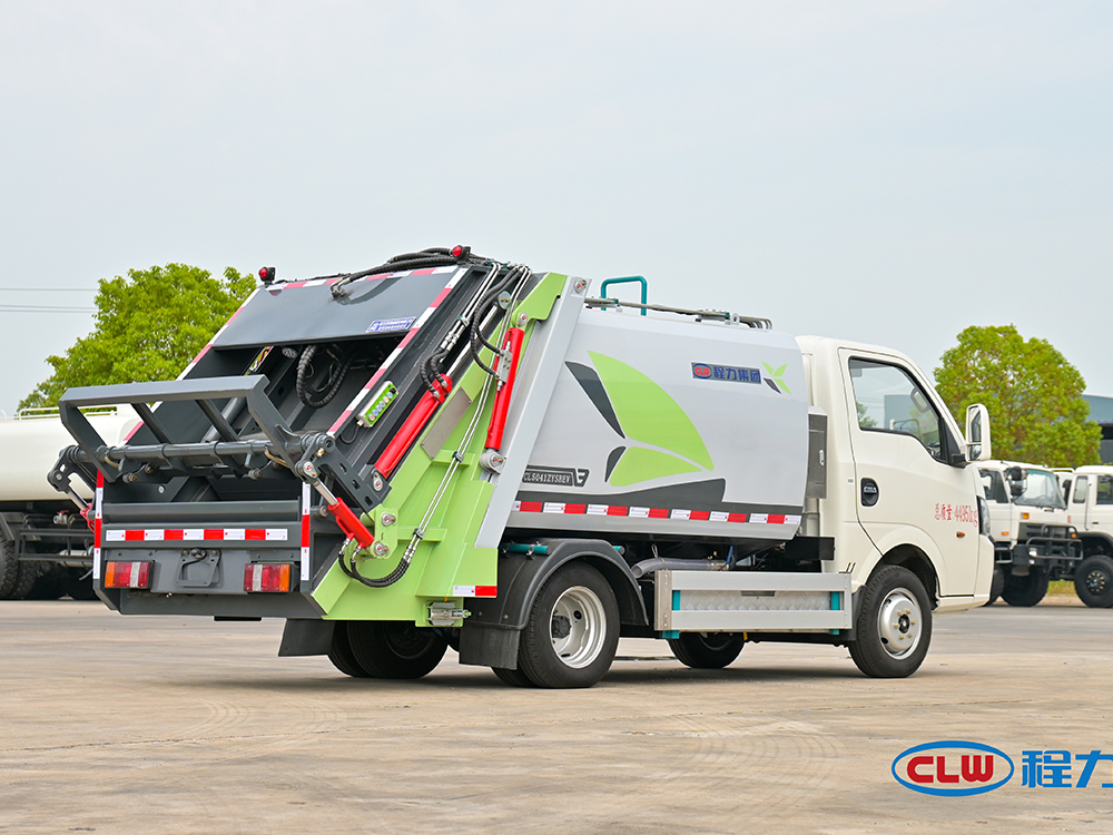 东风途逸蓝牌纯电动压缩垃圾车