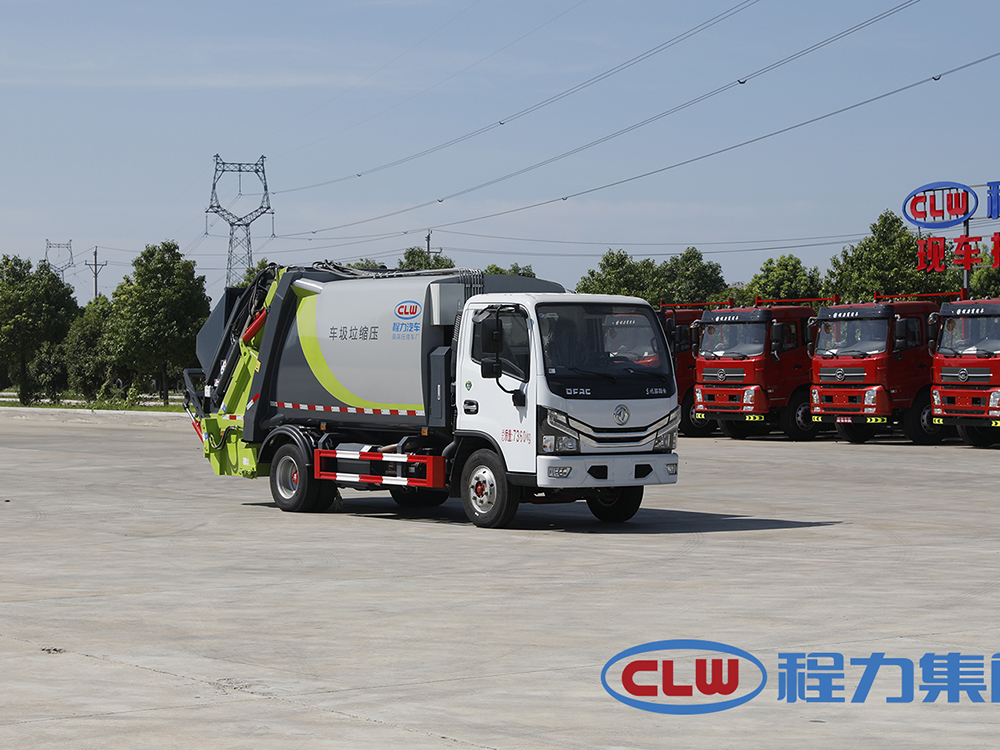 东风小多利卡6.5方压缩垃圾车