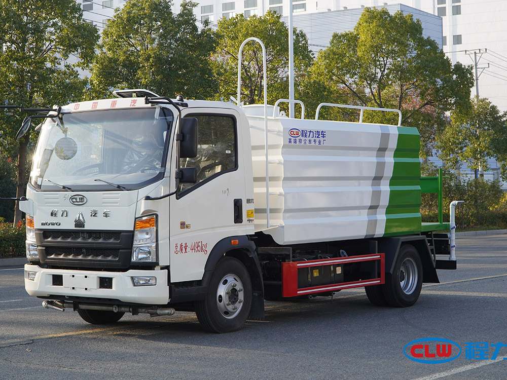 程力重汽豪沃蓝牌抑尘车（7方）