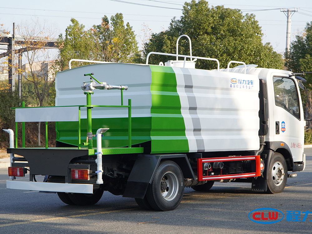 程力重汽豪沃蓝牌抑尘车（7方）