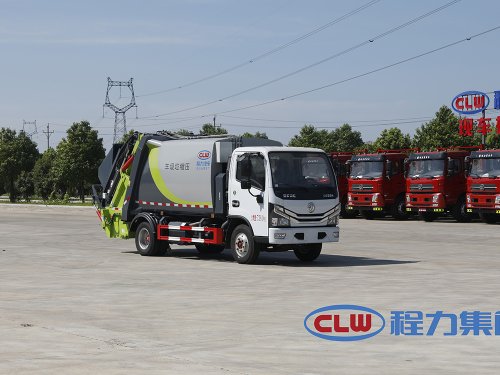 程力D6压缩式垃圾车