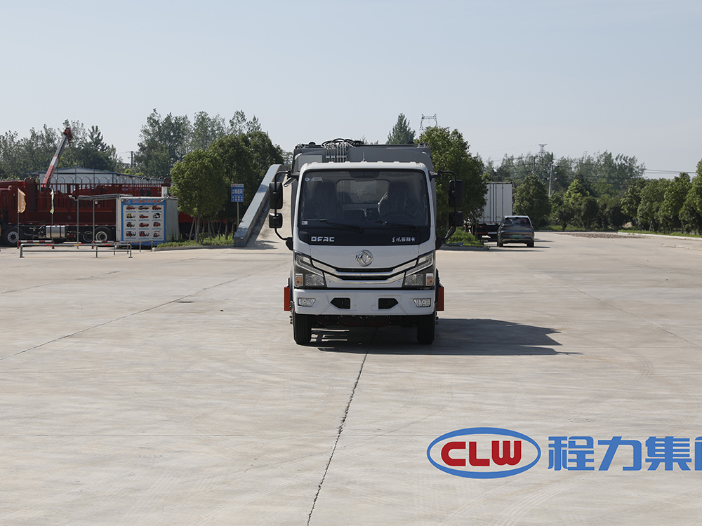 程力D6压缩式垃圾车