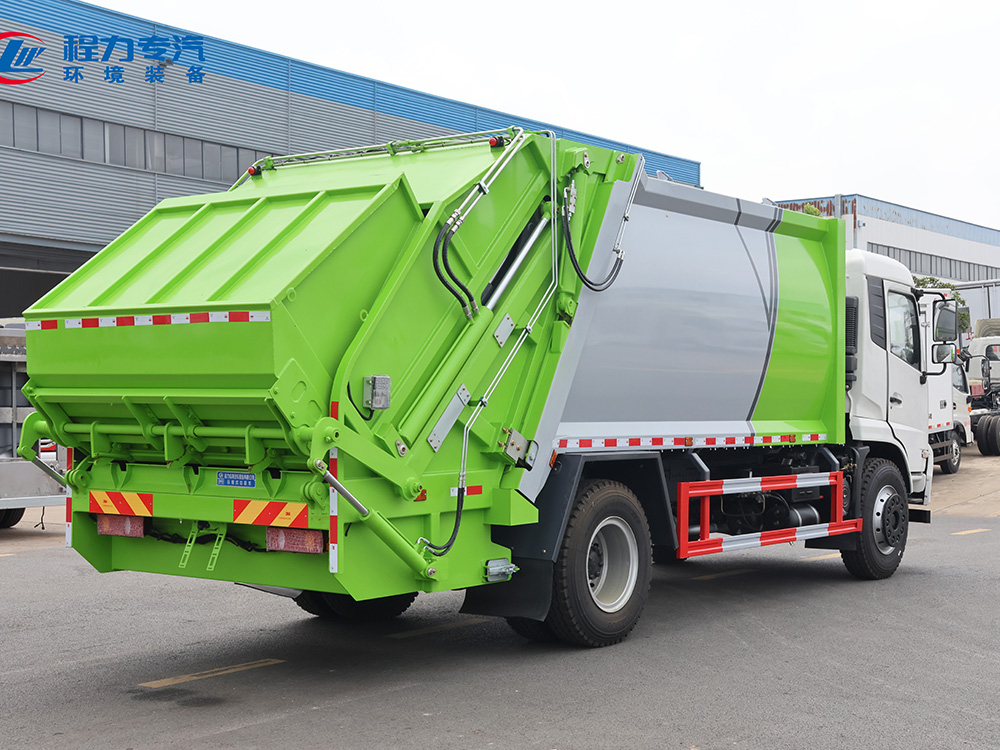 出口东风三角斗