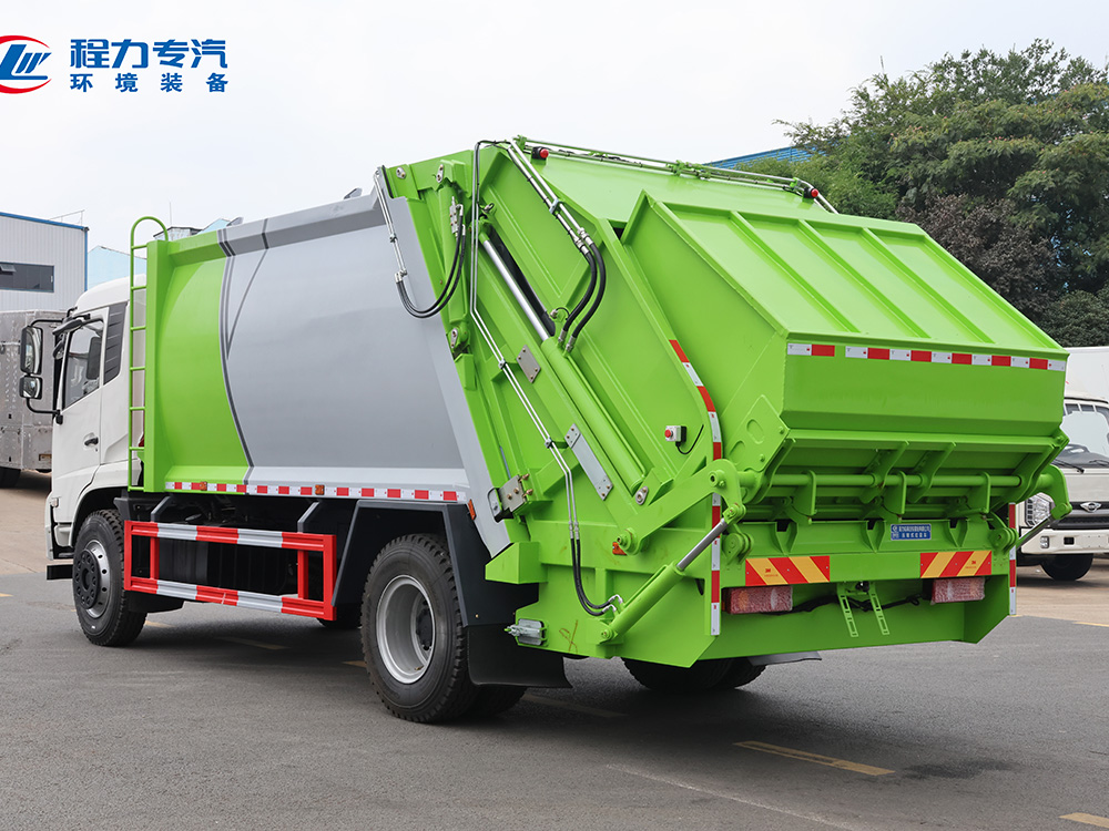 出口东风三角斗