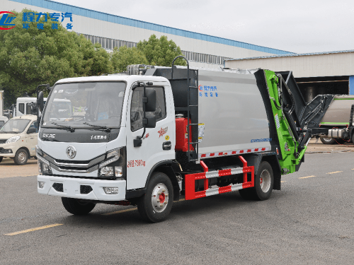 东风多利卡D6（老款灰绿涂装三角斗）