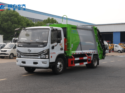 东风多利卡D7（灰绿涂装）