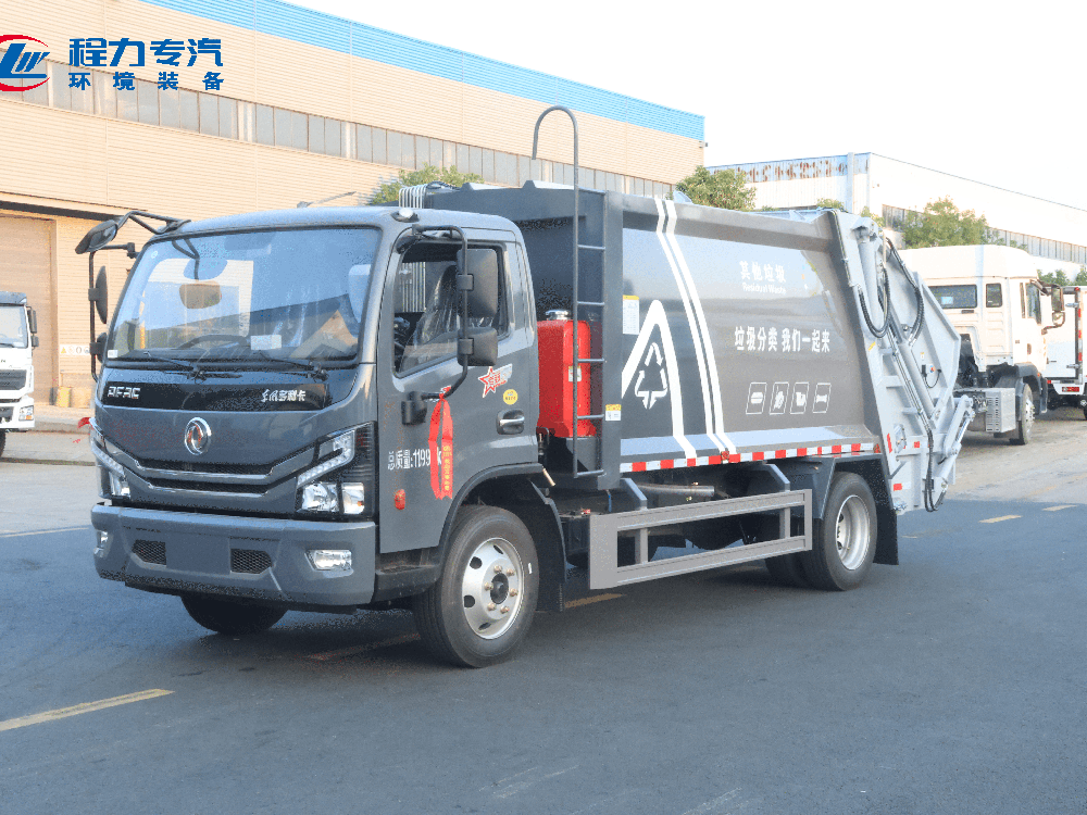 东风多利卡D7（京环带三角斗）