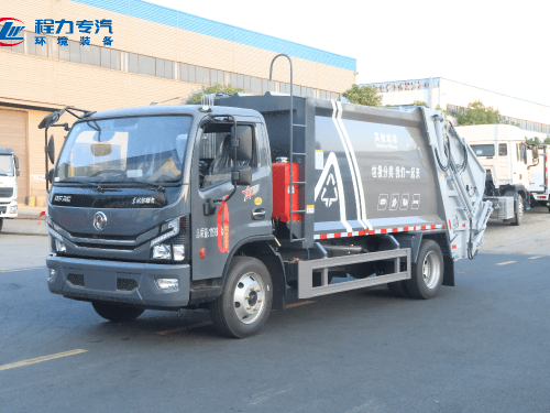 东风多利卡D7（京环带三角斗）