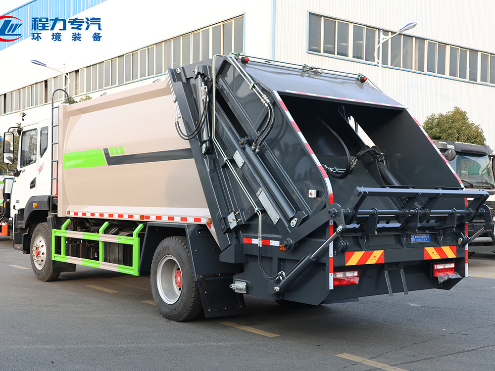 东风多利卡D9新款（4500轴距）