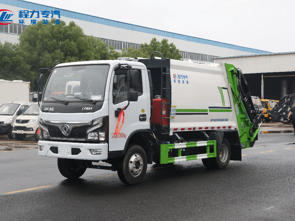 东风福瑞卡F6（白绿涂装）