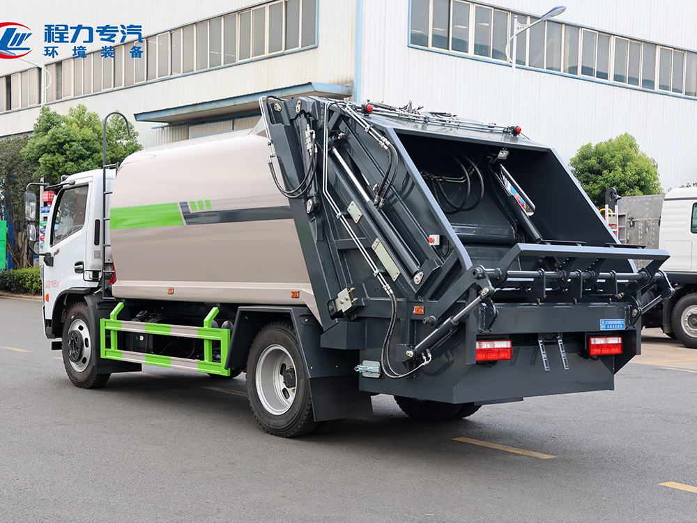 东风福瑞卡F7（弧形箱体）