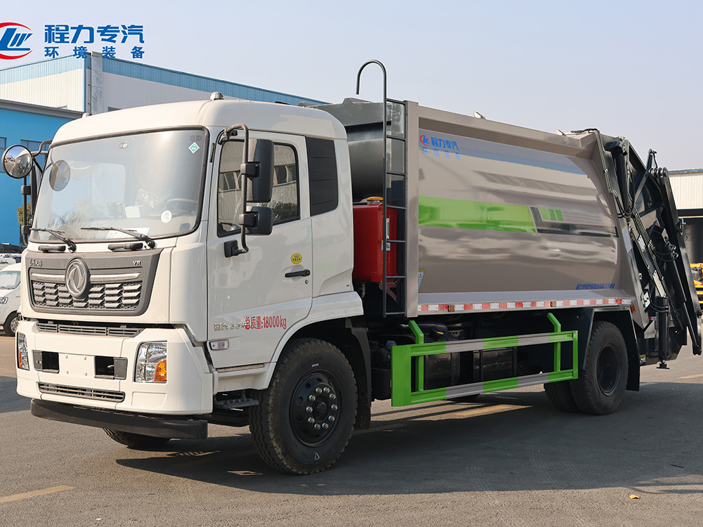 东风天锦（摆臂带挂桶）