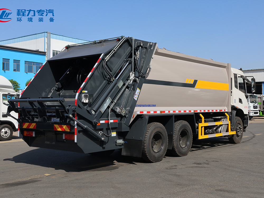 东风天锦（黄黑涂装）