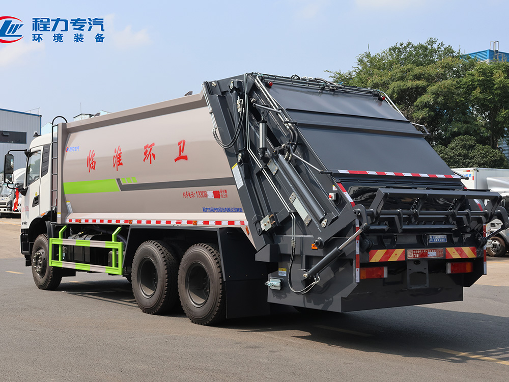 东风天锦后双桥（临淮环卫）