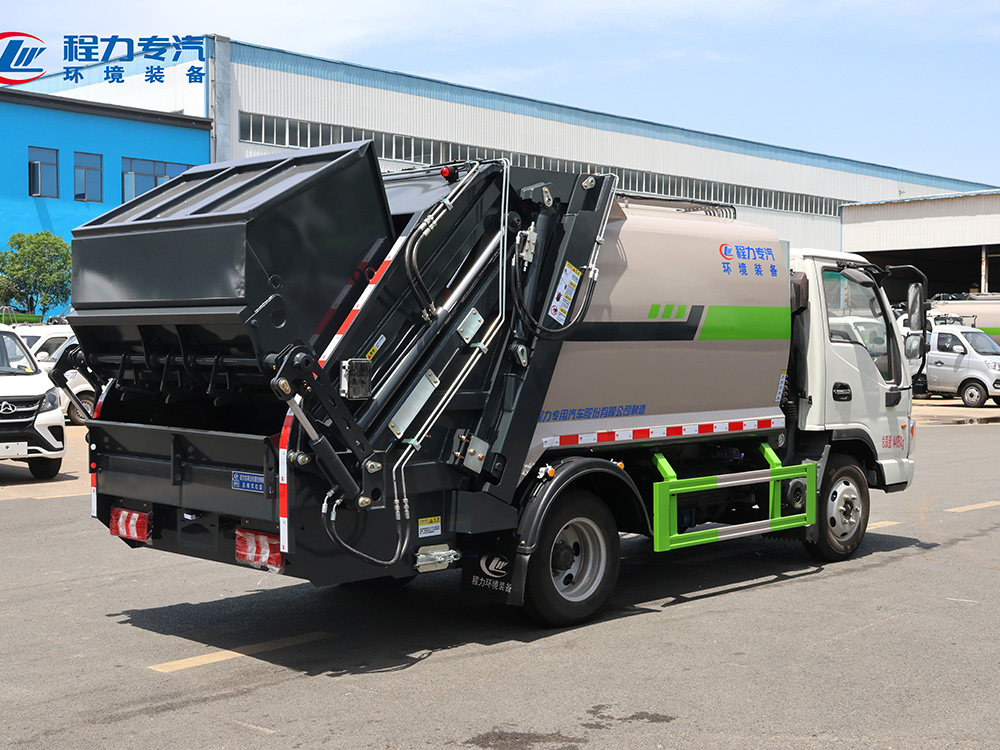 江淮康铃H1（弧形箱体三角斗）