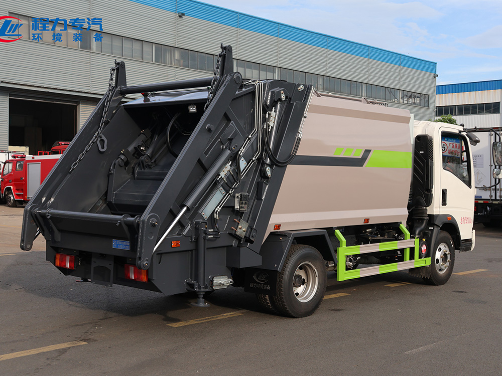 重汽豪沃M3（带摆臂）