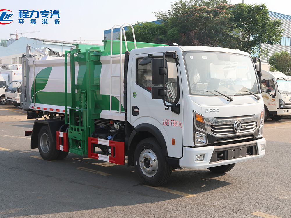 东风多利卡新款（绿白涂装）