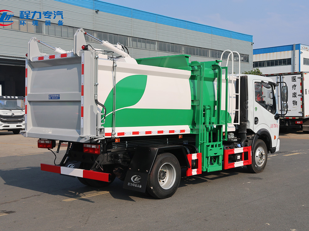 东风多利卡新款（绿白涂装）