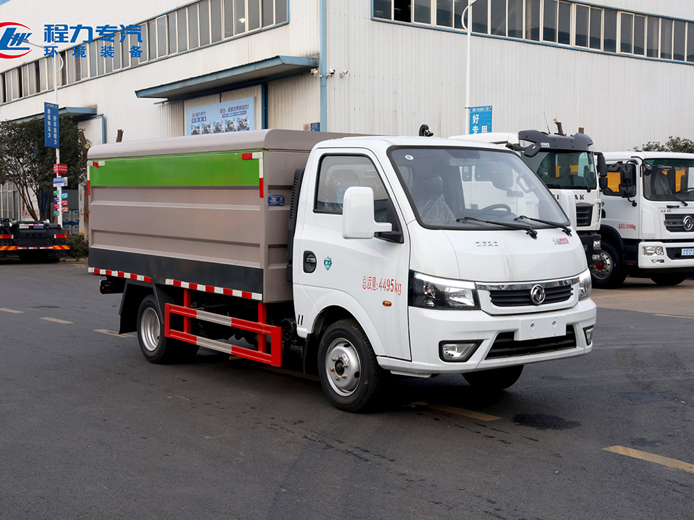 东风途逸柴油密闭桶装