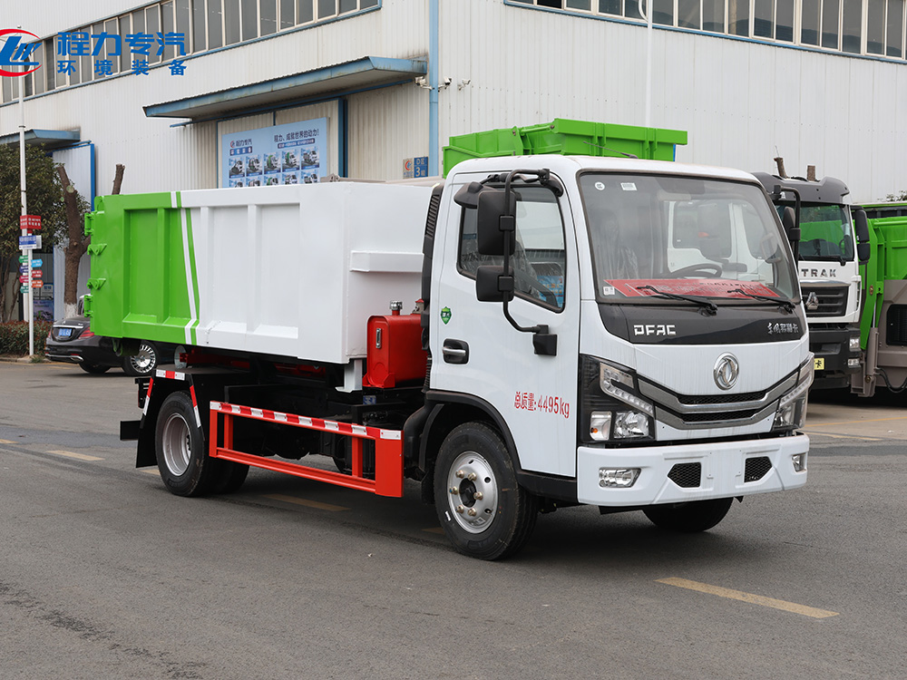 蓝牌东风多利卡D6