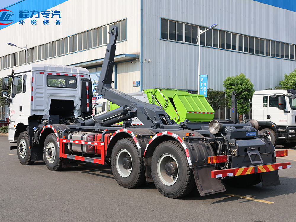 前四后八陕汽德龙M3000