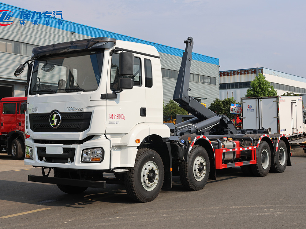 前四后八陕汽德龙M3000