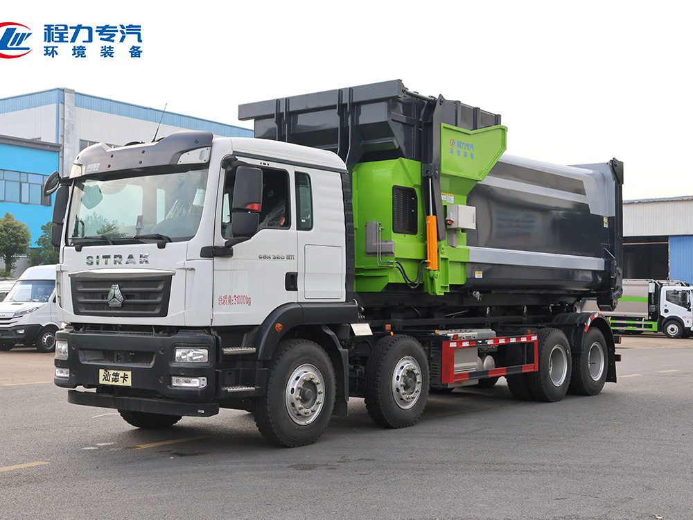 前四后八重汽汕德卡