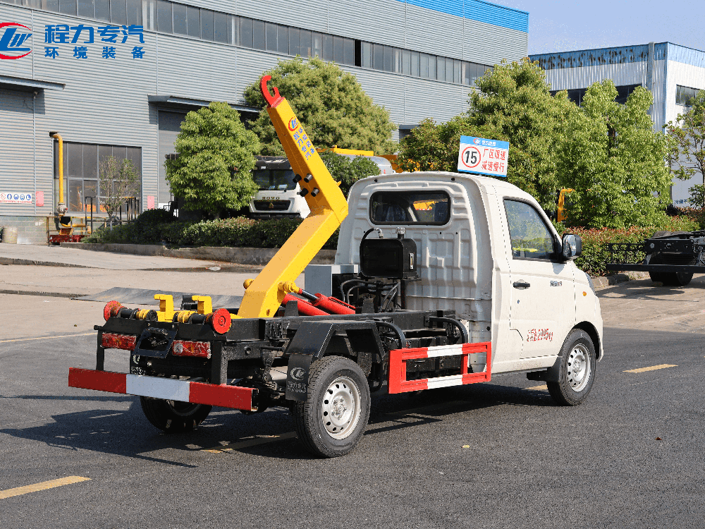 福田祥菱V1勾臂（带箱）